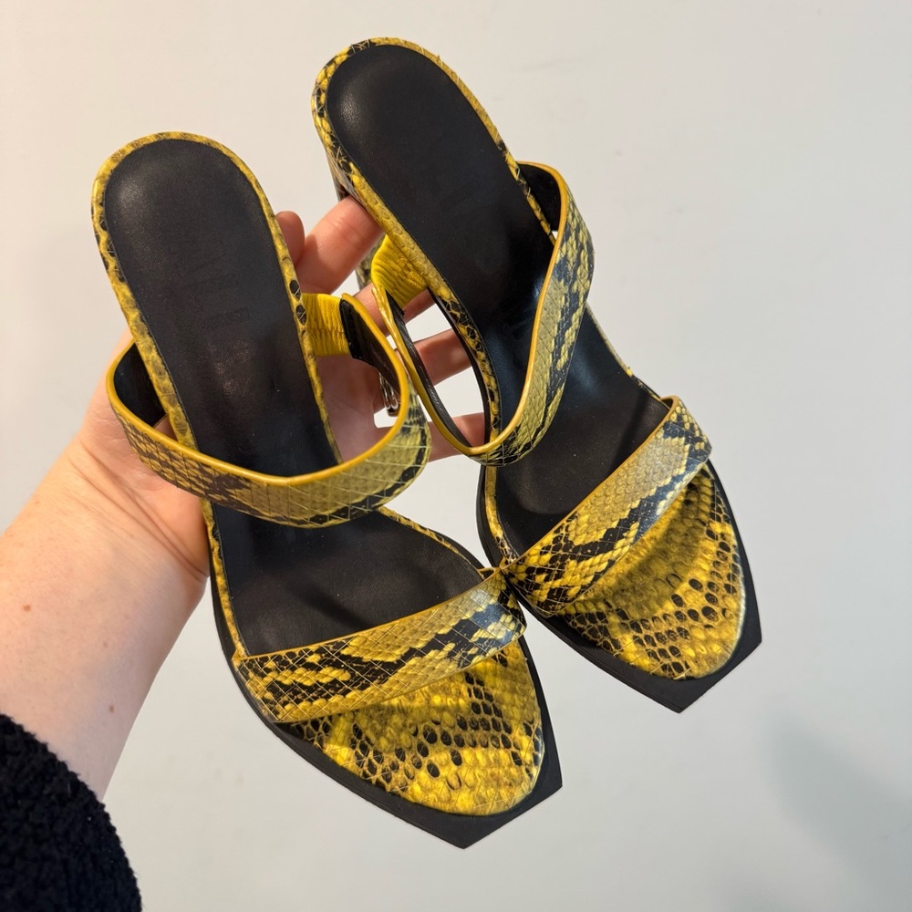 Alias Mae Cleo Yellow Snakeskin Embossed‎ Heeled Sandal Size 38
